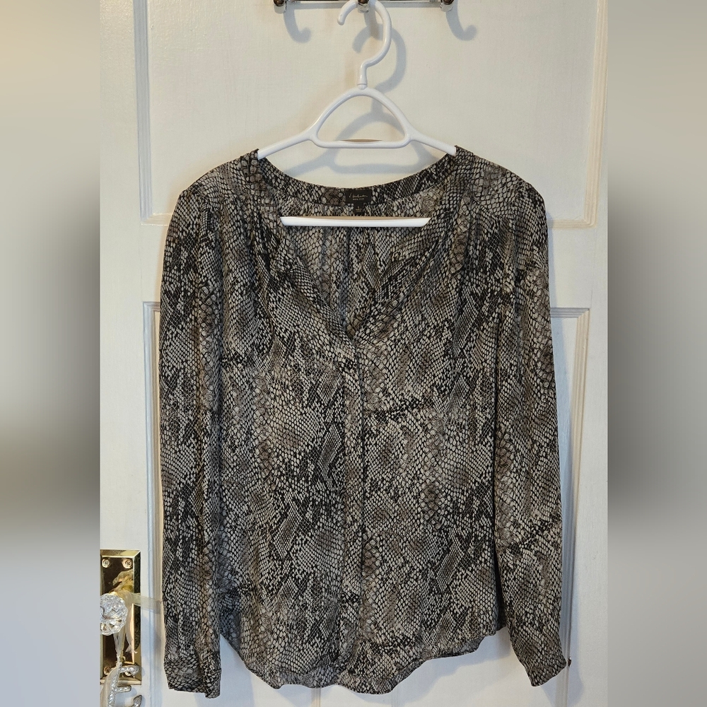 Babaton Silk Women's Snake Print Blouse